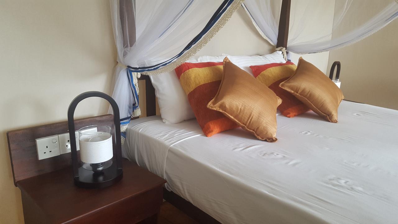 Asharo Sigiriya Villa Exteriör bild